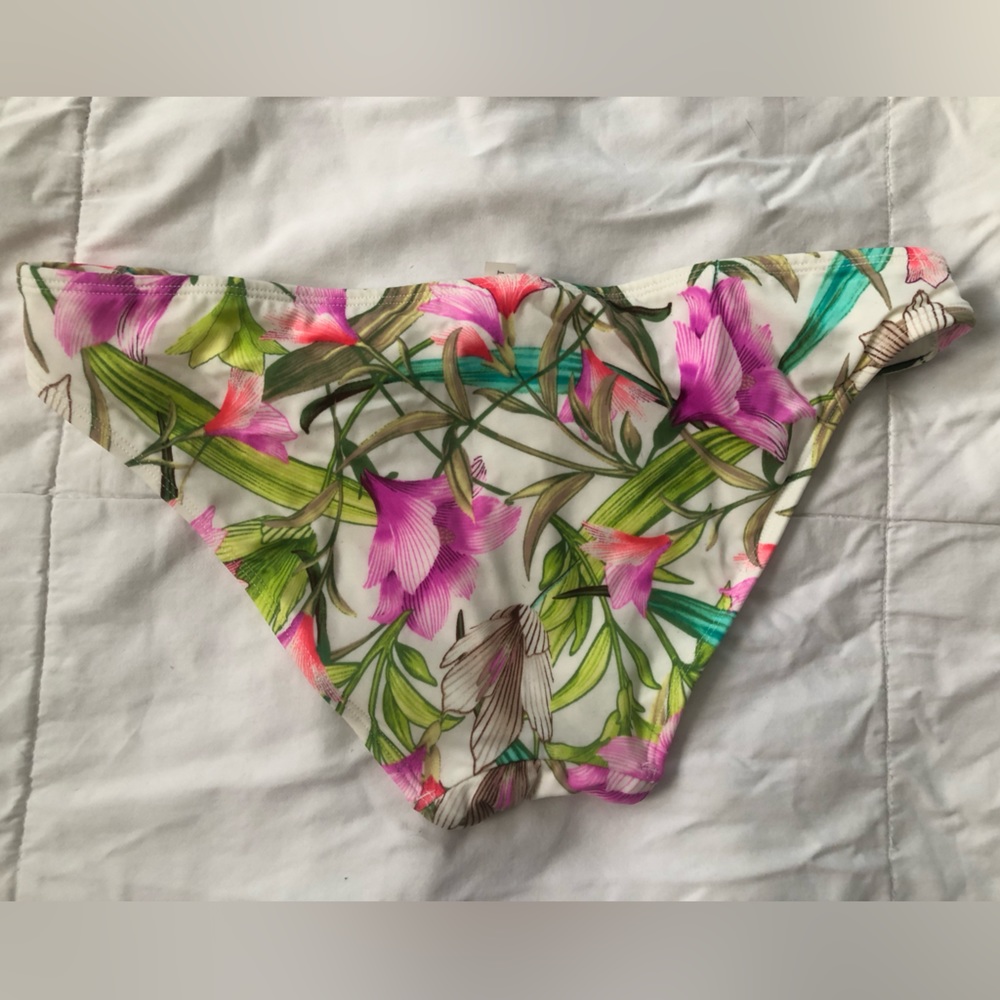 Victoria’s Secret bikini bottom
